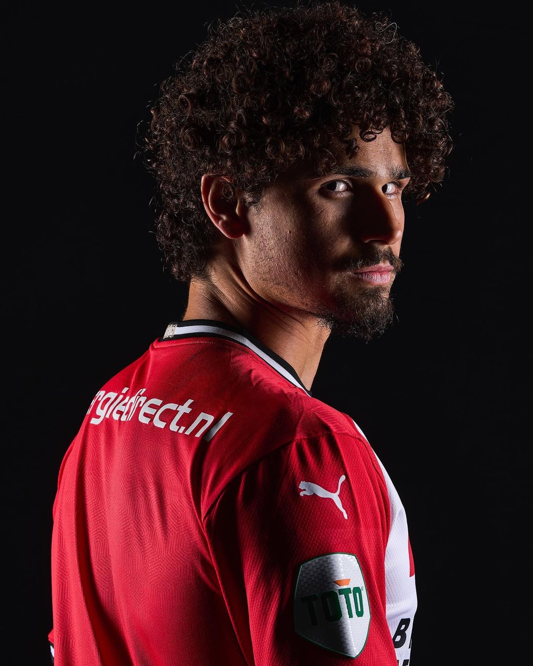 埃因霍温vs精英推荐-开云体育备用网址