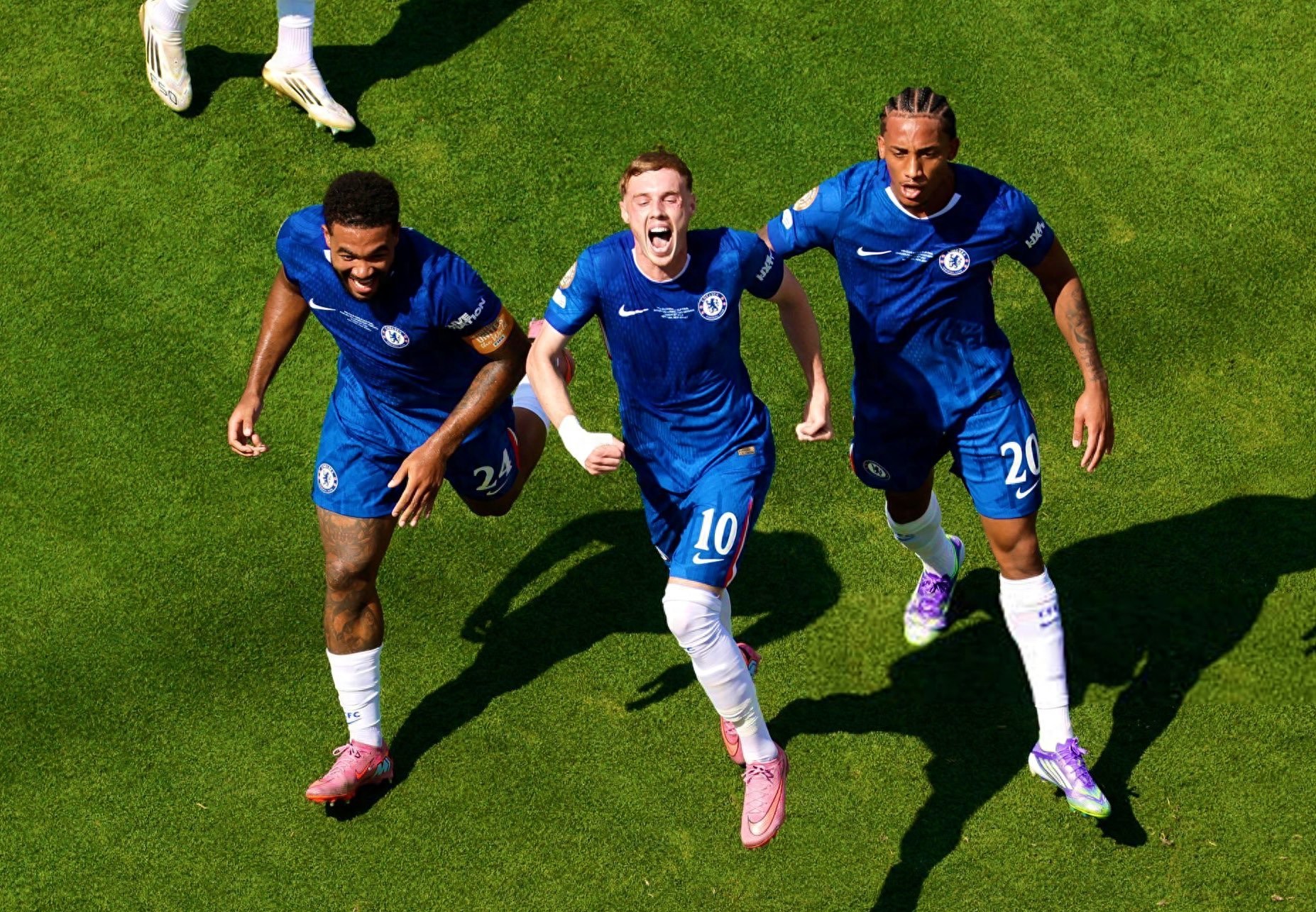 关于转折点！切尔西再遭质疑，德国杯窗口期攻防权衡，球迷炸锅，身体对抗强度拉满的信息-开云体育博彩